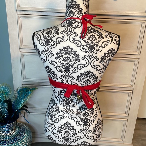 Gypsy belly dancer chiffon halter red top with gold coins - Picture 5 of 7